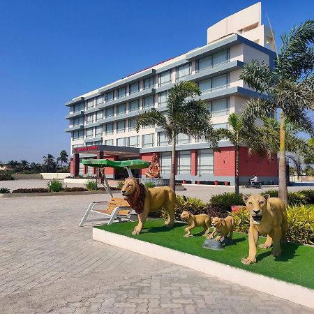 Vits The Somnath Gateway Otel Dış mekan fotoğraf