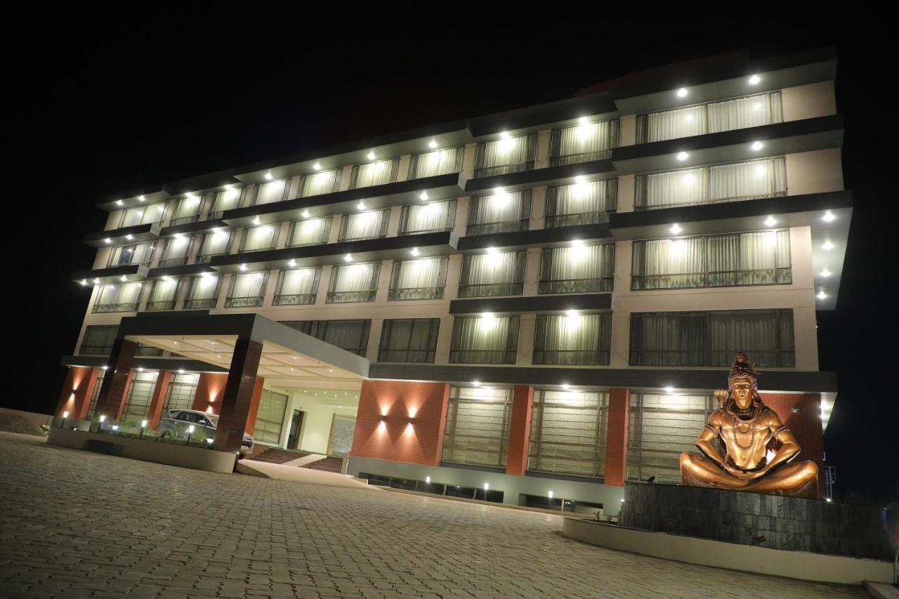 Vits The Somnath Gateway Otel Dış mekan fotoğraf