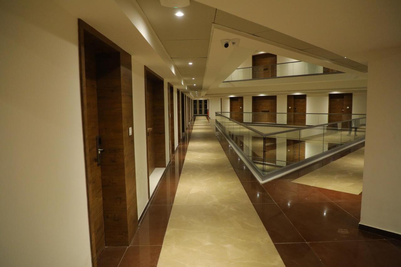 Vits The Somnath Gateway Otel Dış mekan fotoğraf