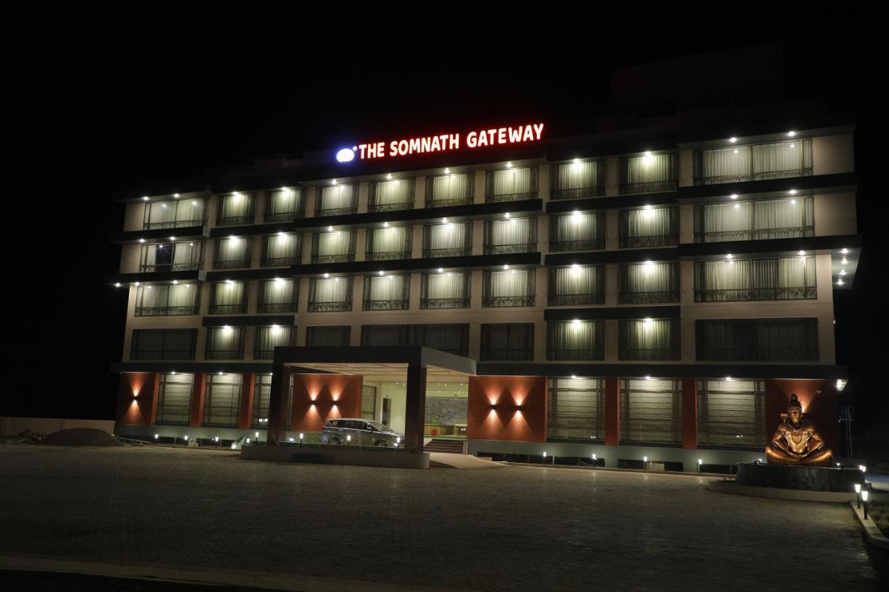 Vits The Somnath Gateway Otel Dış mekan fotoğraf
