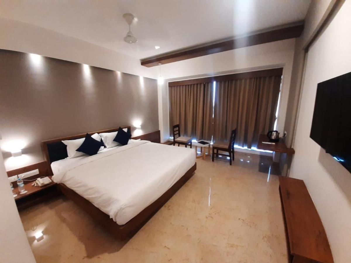 Vits The Somnath Gateway Otel Dış mekan fotoğraf