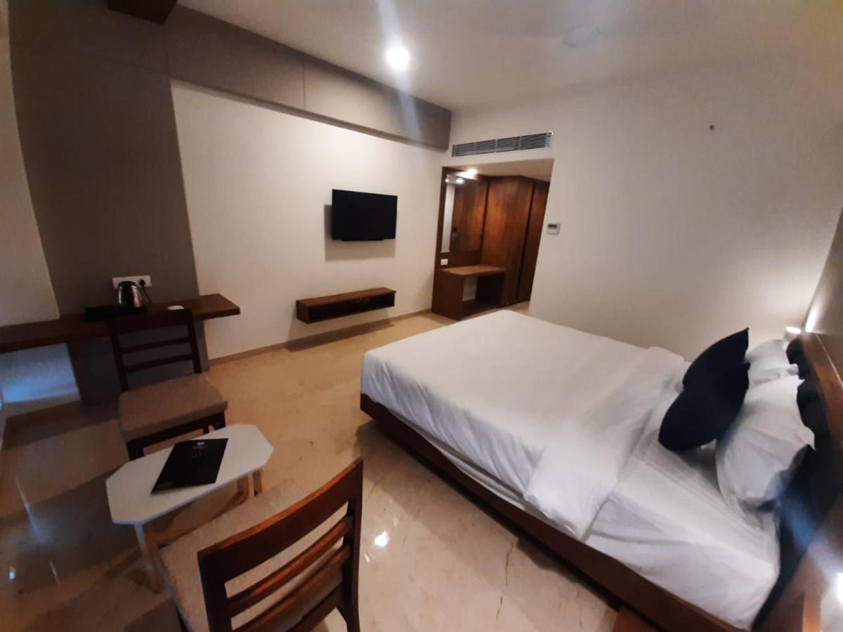 Vits The Somnath Gateway Otel Dış mekan fotoğraf