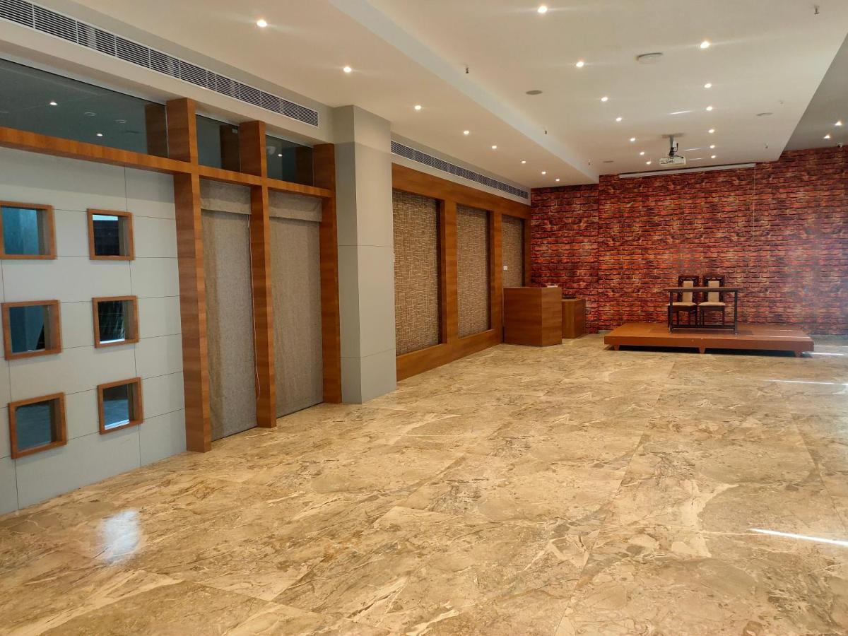 Vits The Somnath Gateway Otel Dış mekan fotoğraf