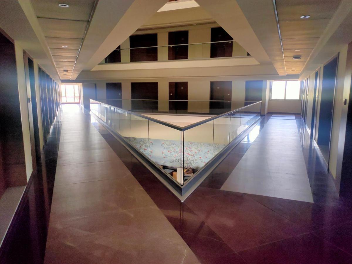 Vits The Somnath Gateway Otel Dış mekan fotoğraf