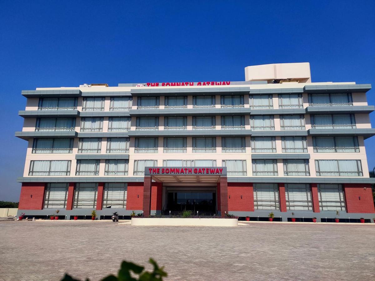 Vits The Somnath Gateway Otel Dış mekan fotoğraf