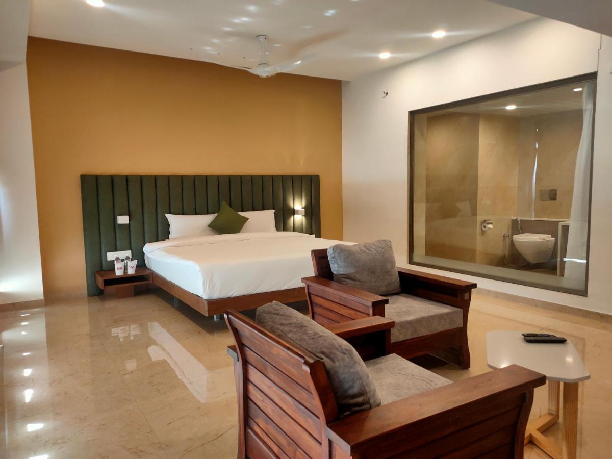 Vits The Somnath Gateway Otel Dış mekan fotoğraf