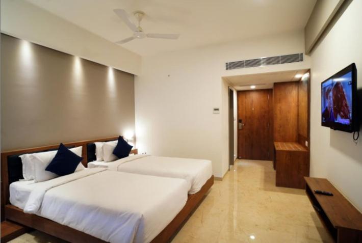 Vits The Somnath Gateway Otel Dış mekan fotoğraf